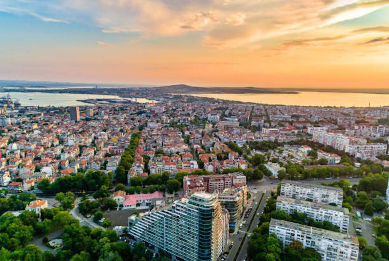 Salt Lake Aparthotel Поморие Экстерьер фото